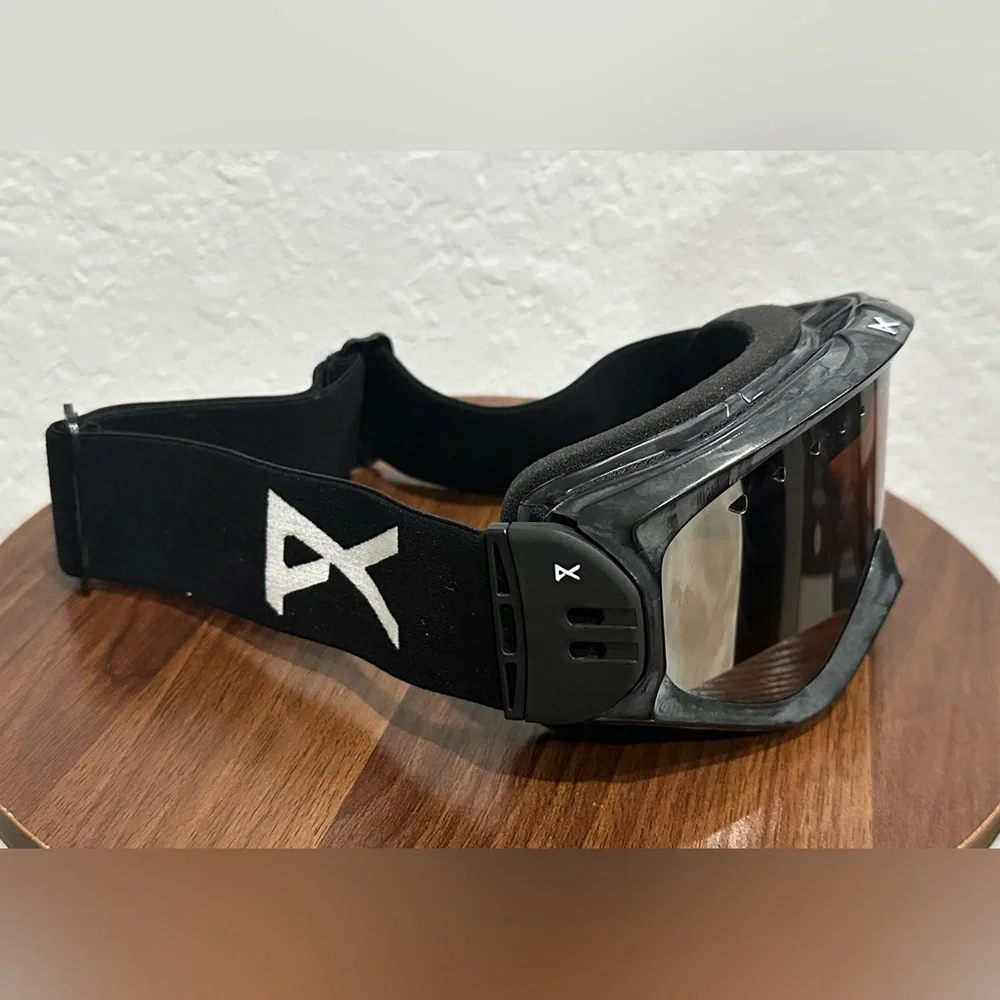 Anon Black Snow Goggles